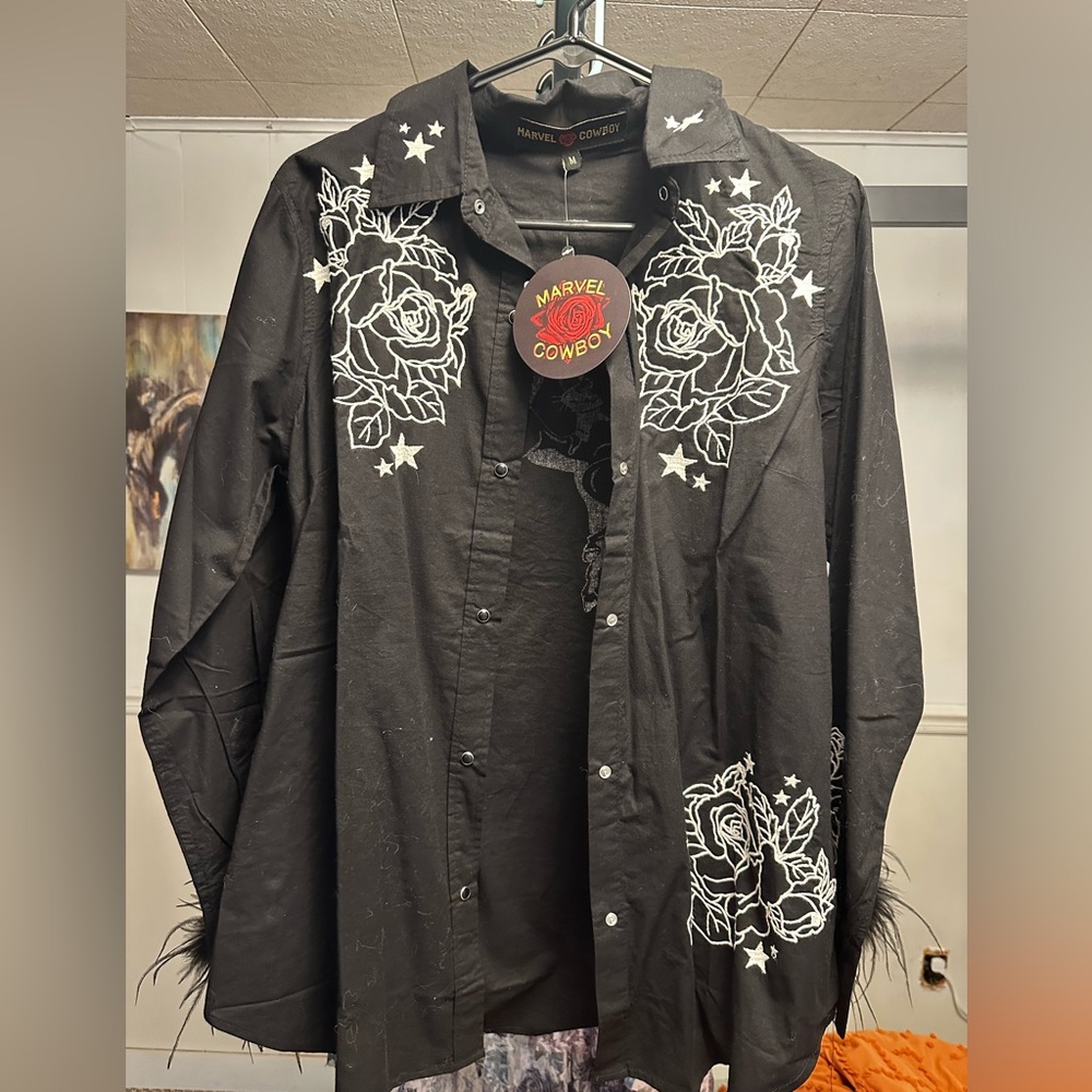 NEW Rodeo Quincy Marvel Cowboy Top Size Medium NFR Cowgirl Western Horse